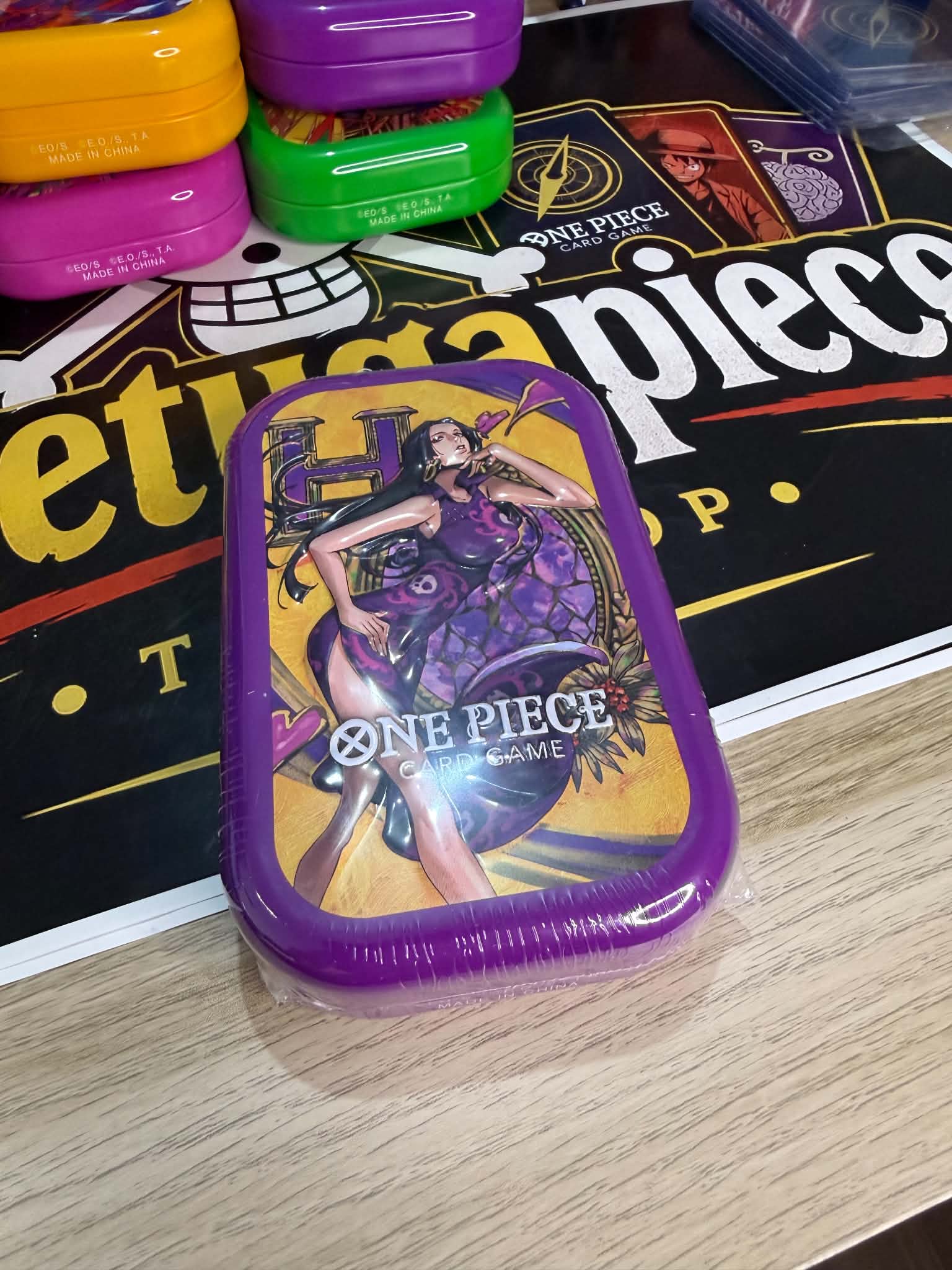 Boa Hancock Storage Tin Box V3 (Asia Exclusive) + Promo Card + 4 Booster Packs OP-13